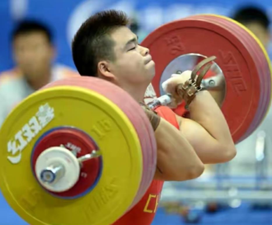 辽宁举重好手蔡力:8年拿60分,退役保镖,33岁病死,留300块钱!