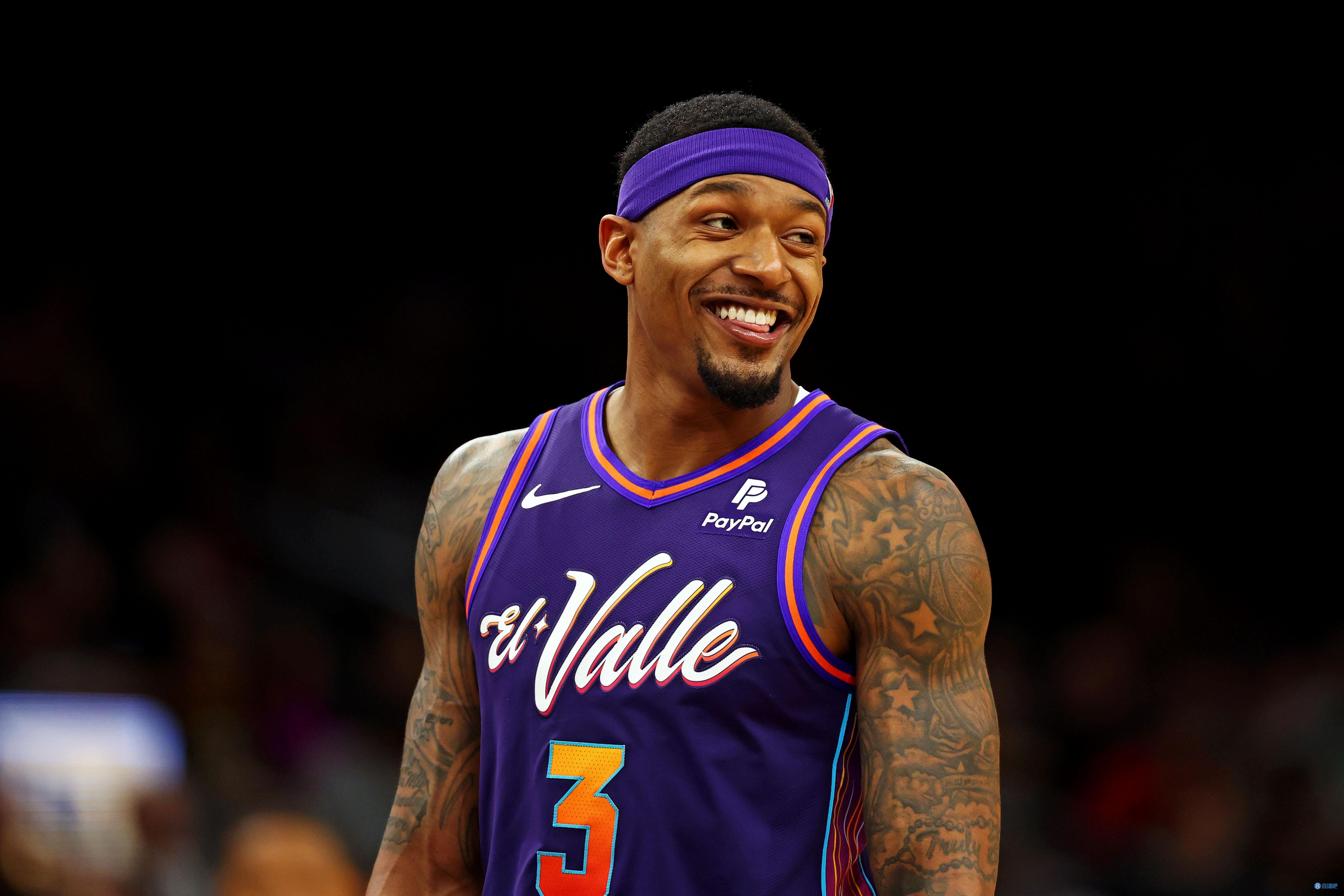 帕森斯:以这个价钱续小卡太值了 我想问问比尔的合同是多少?