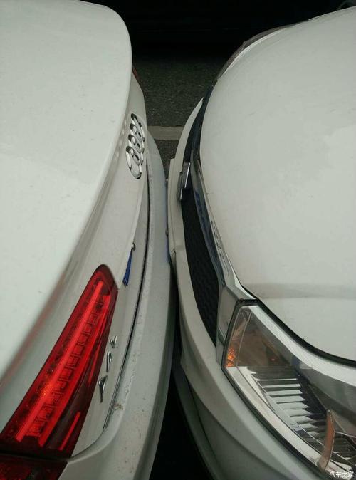 奥迪 a4l 被追尾折损费是多少