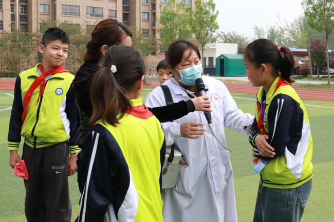 滕州市清华园小学图片