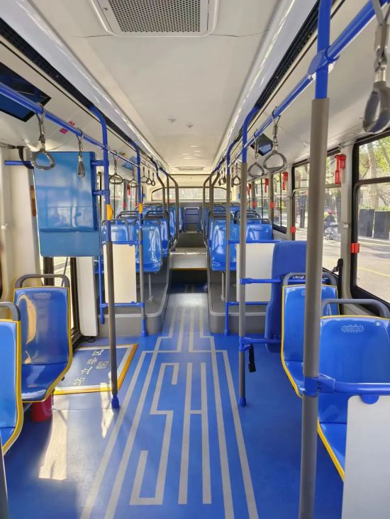 上海公交20路115周年 "辫子车"现在长啥样?