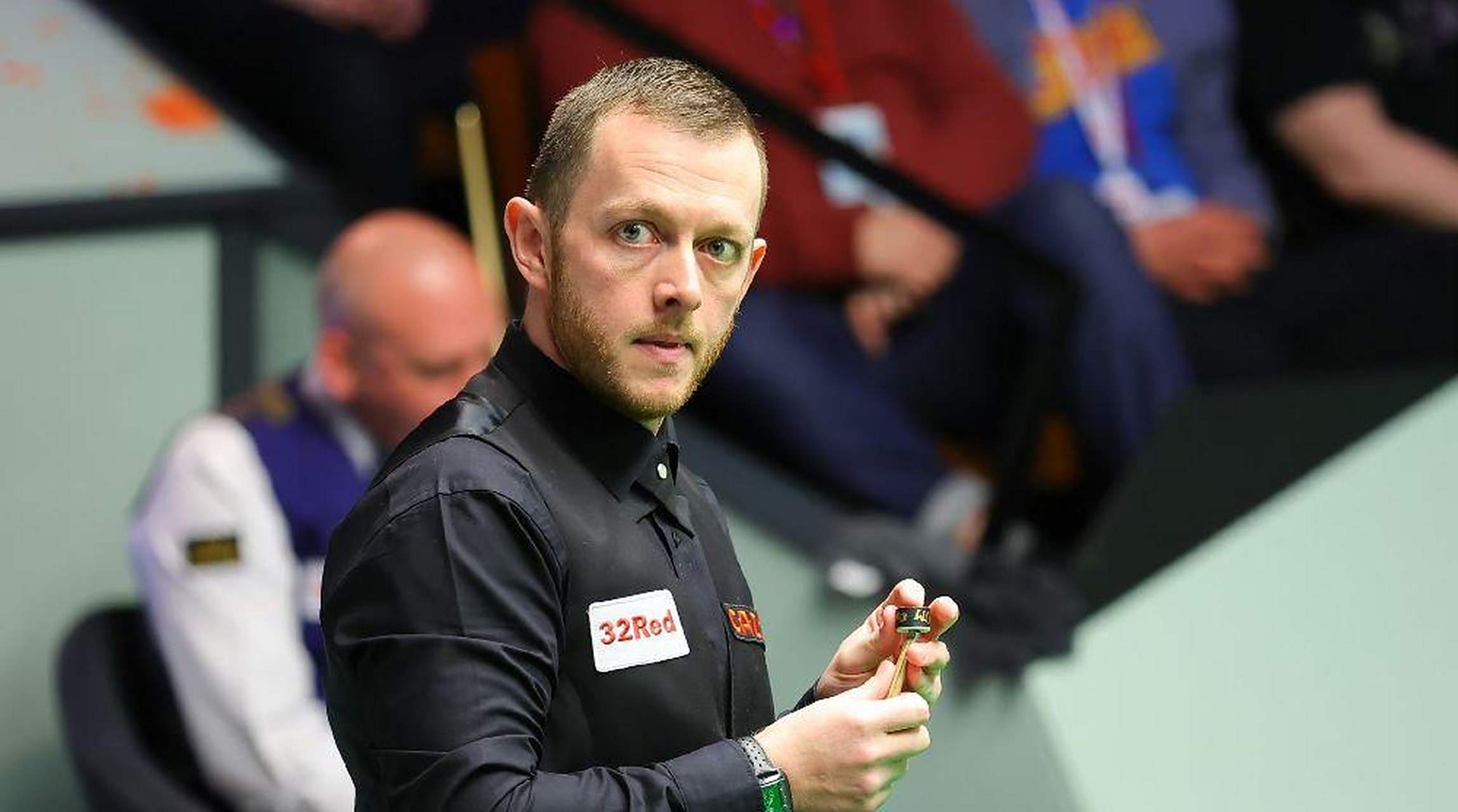 2023年4月26日,斯诺克世锦赛继续进行,首个四强席位出炉,80后名将马克