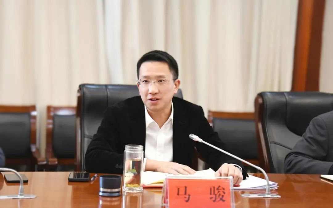 马骏表示,老干部是我们党和国家的宝贵财富,希望广大老干部在保重身体