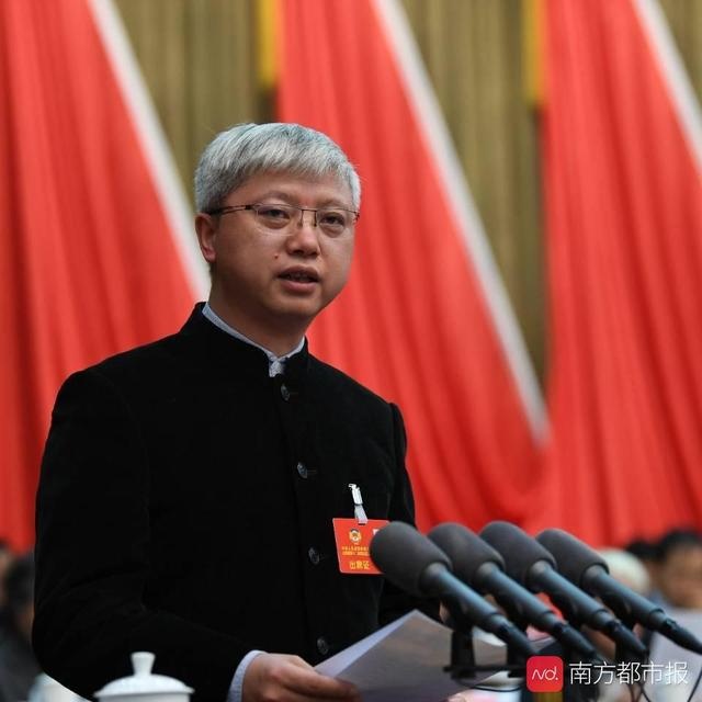 澳科大副校长庞川致毕业生的信:只要坚持,努力,就一定会有收获