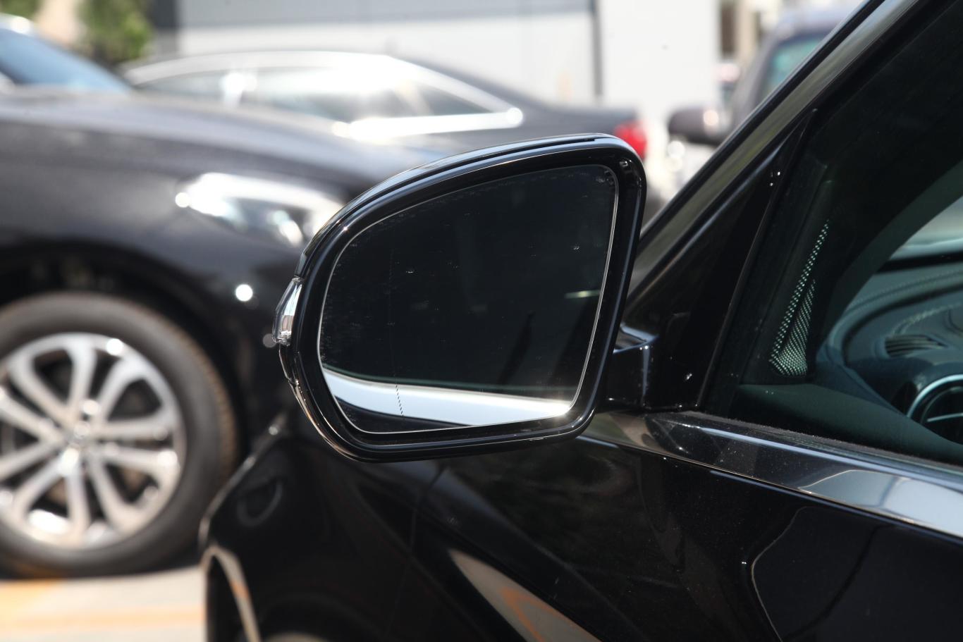 小车自动后视镜怎么调