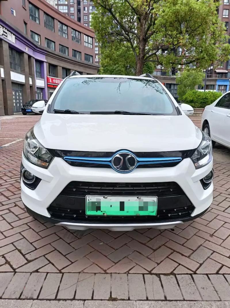 北汽新能源ex360配置参数