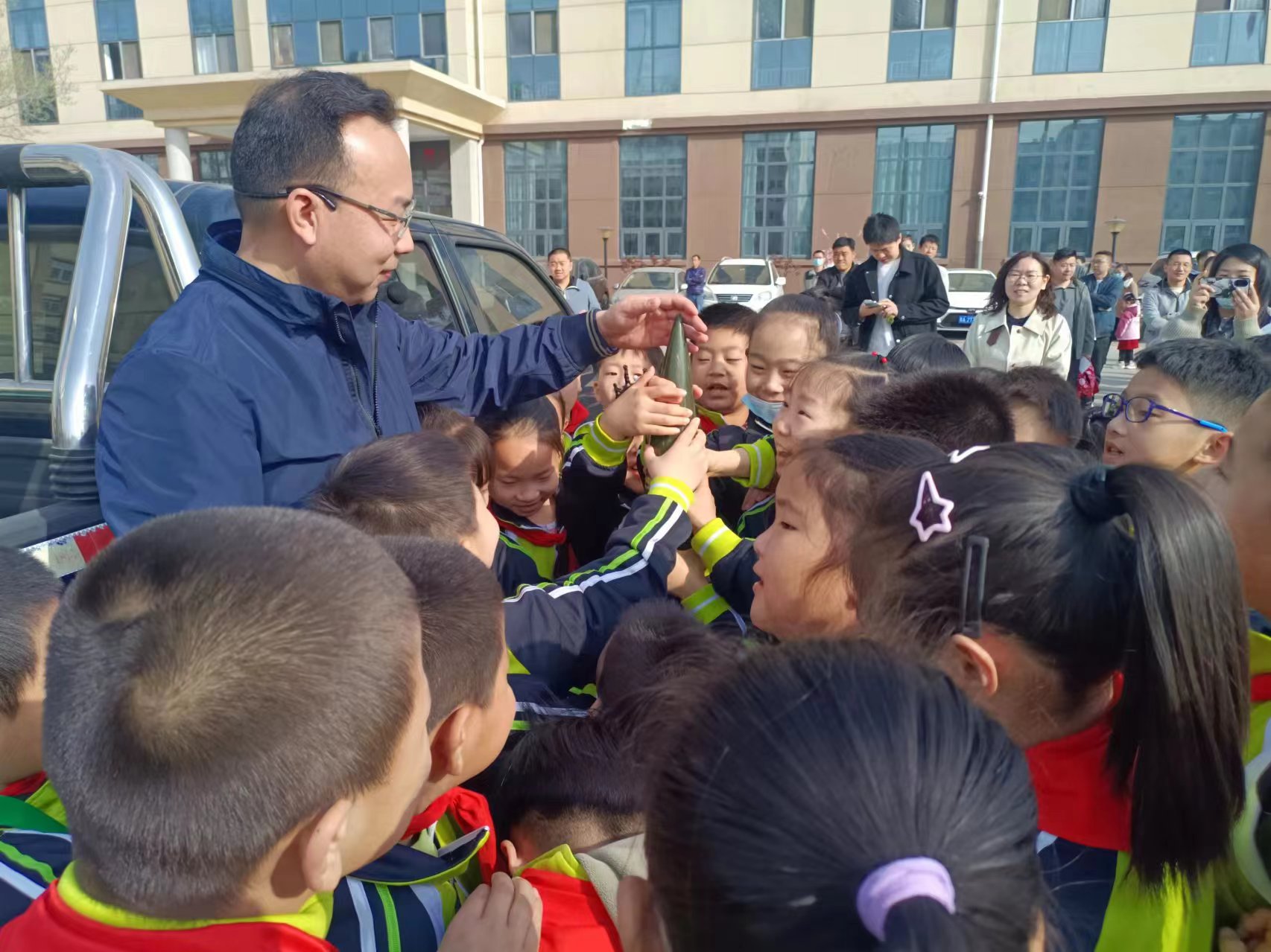 中山西路小学图片