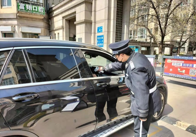龙湖物业:物资消杀分拣,第一时间送达业主