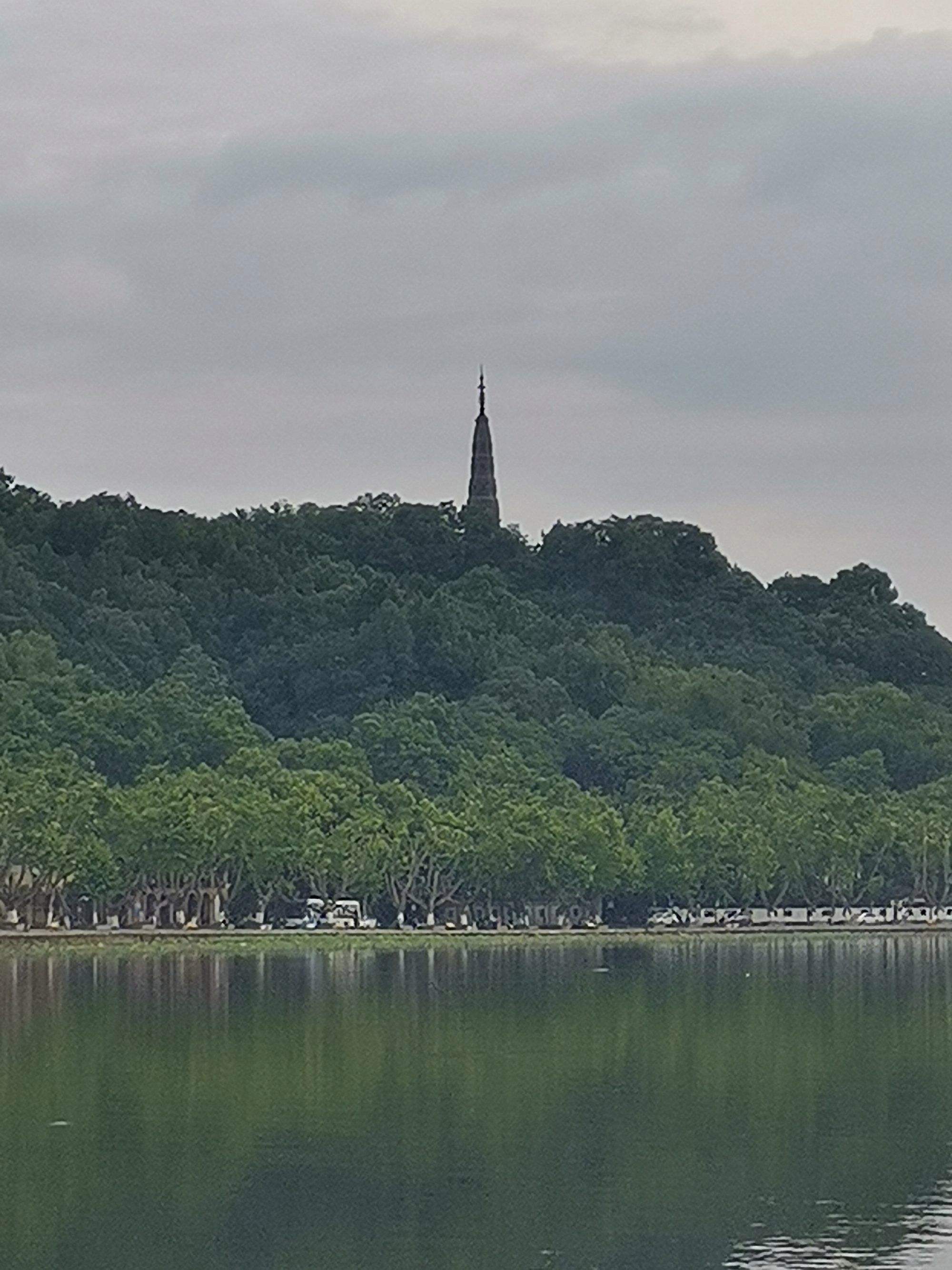 杭州西湖孤山,风景胜地,更是文物荟萃宝地