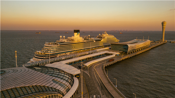 央地合力推动邮轮运营"国家队"正式落户上海宝山