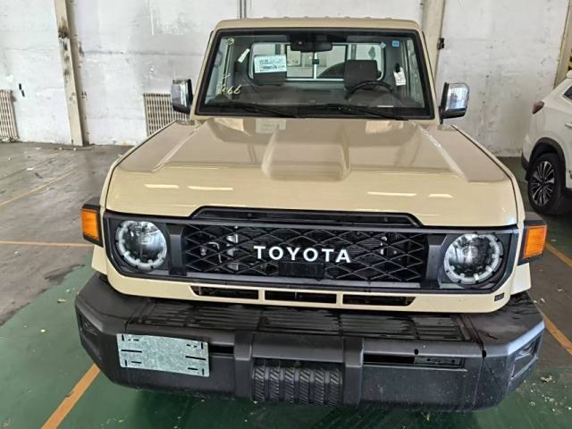 丰田lc79柴油版2.8t单排配置详情