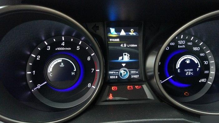 探讨关于长安cs75汽车油箱的相关问题,包括油箱报警后的行驶距离,油箱