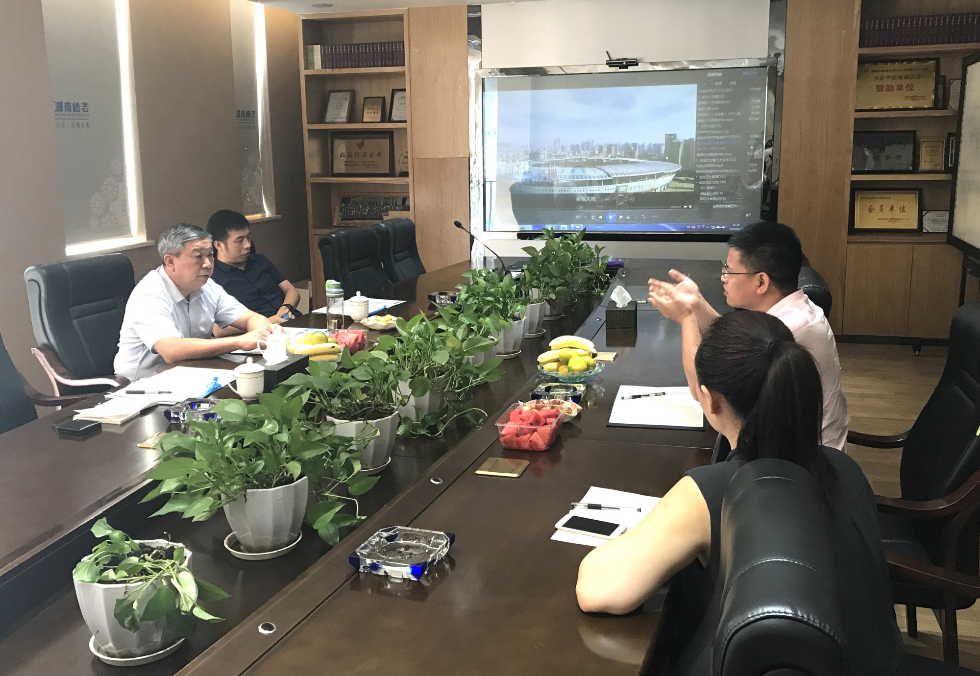 市科技局赴省科技厅对接工作并考察湖南皓志科技股份有限公司研发中心
