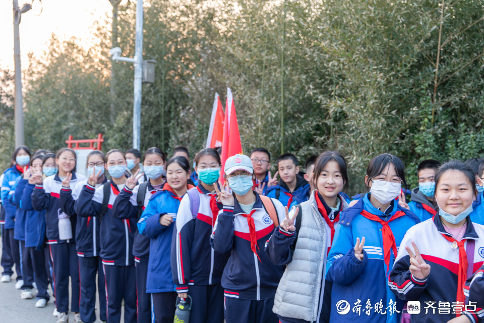 日照市北京路中学:传承雷锋精神,我们在行动
