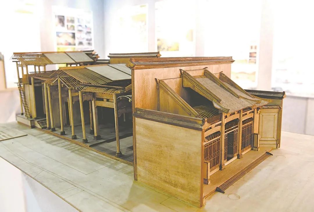 8月15日,展示中的西递村追慕堂模型.