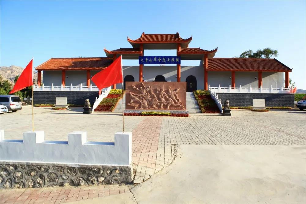 追寻最绚丽的"红"|勠力同心 共同抗敌