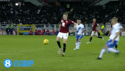 意甲国际米兰对阵都灵比赛战报_意甲-劳塔罗破荒恰20点射 国际米兰3-0卡利亚里_国际米兰3-0都灵比赛详情
