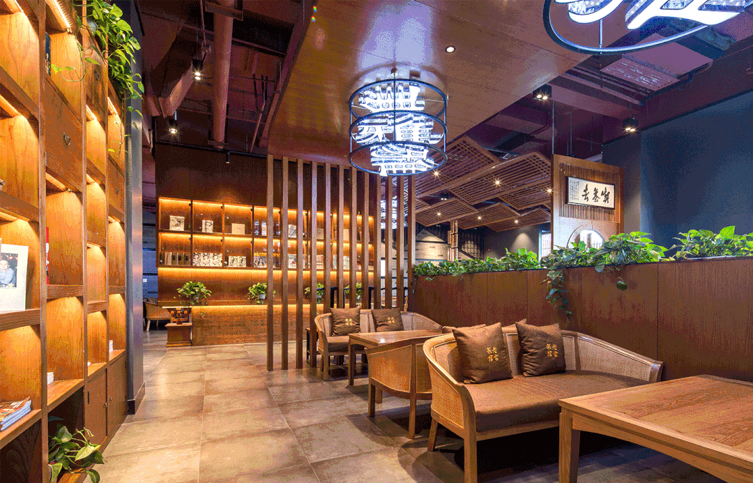 待无恙时,记得邀上三五好友 共赴小镇诗经主题茶馆, 可别忘了鹿鸣食街