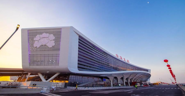 鲁南高铁菏泽东站荣获"中国钢结构金奖"