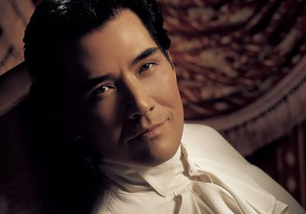 封神:62岁的费翔演纣王受好评,年轻时盛世美颜,还是高智商学霸