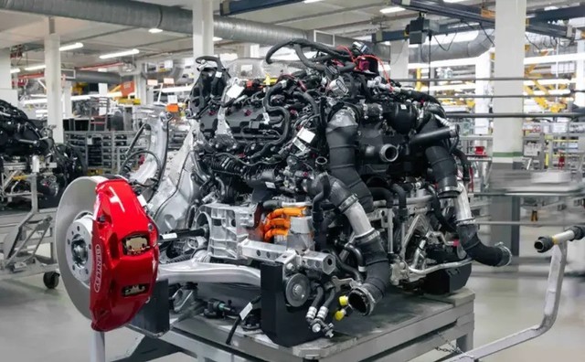 汽车发动机l4,v6,v8,w12是什么意思?