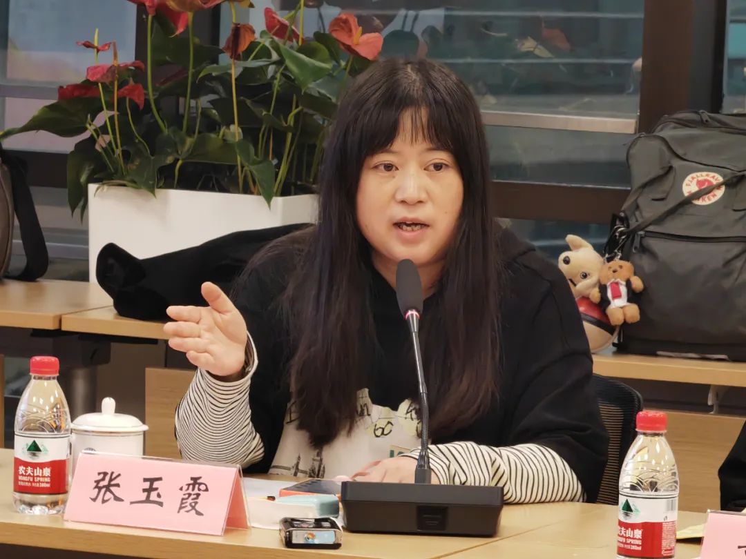 市政协委员张玉霞张玉霞委员表示,她在很多刑事案件遇到犯罪嫌疑人的