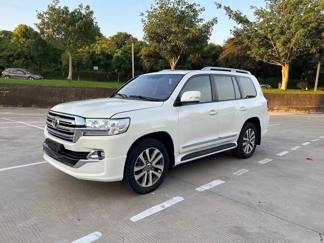 20款酷路泽5700全款36.8万,5.7l v8的越野性能,进藏首选车型