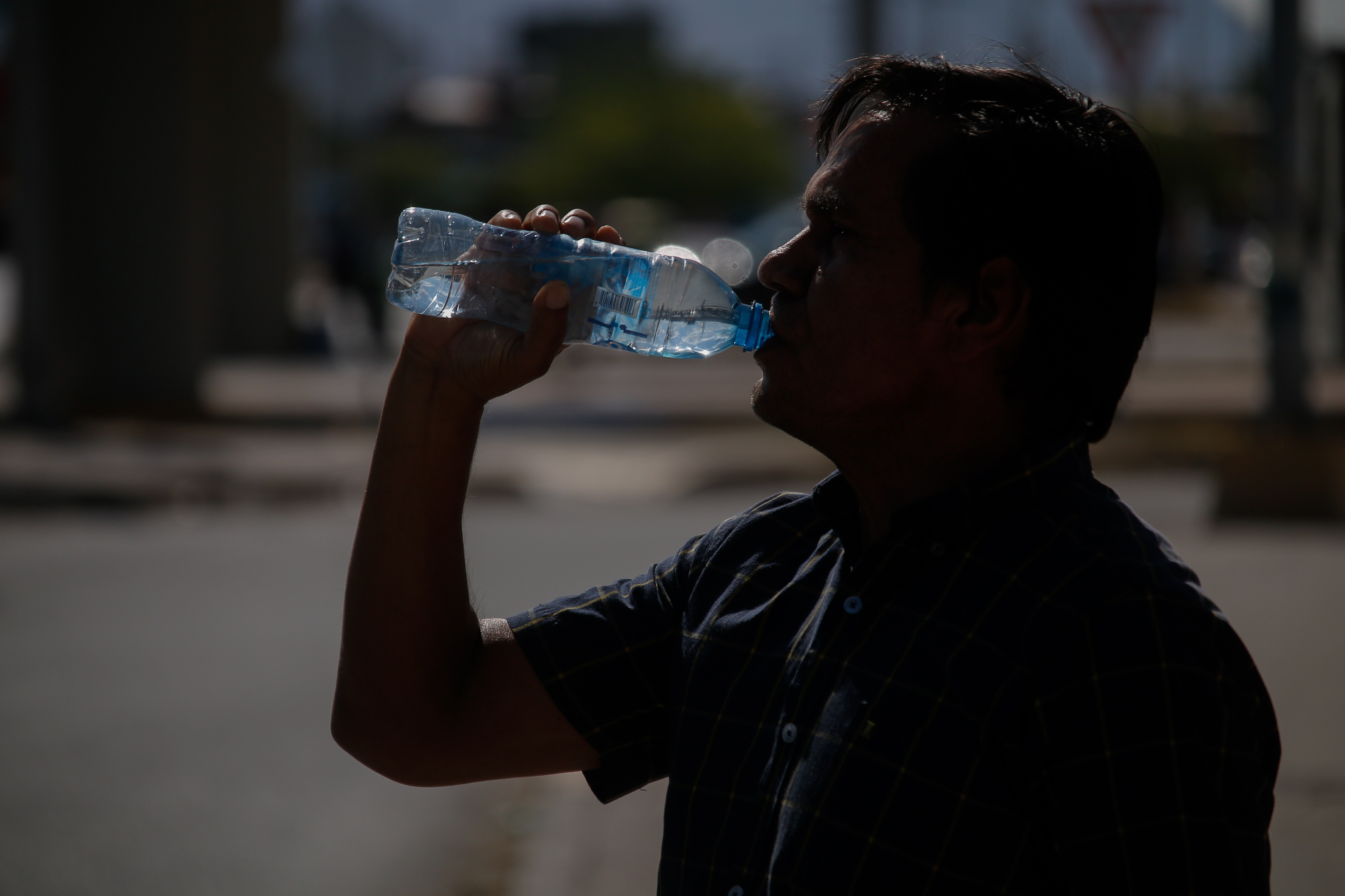 (国际)墨西哥华雷斯城遭遇高温天气