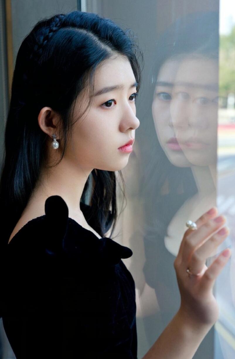 何蓝逗获圈内外一致好评 用好口碑塑造经典角色