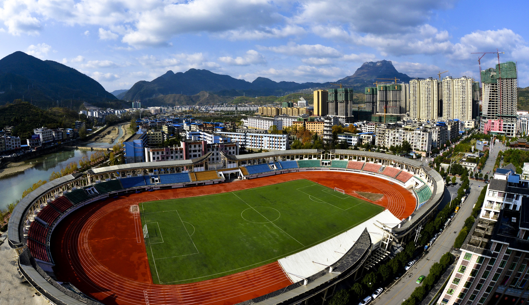 翰墨飘香写华章 挥斥方遒再远航——贵州省印江中学八十年办学纪实