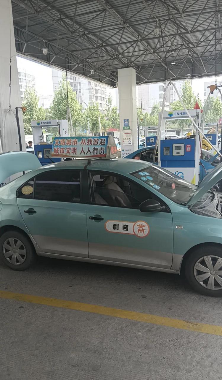 物价十年翻了多少倍?商丘出租车十年一个价.