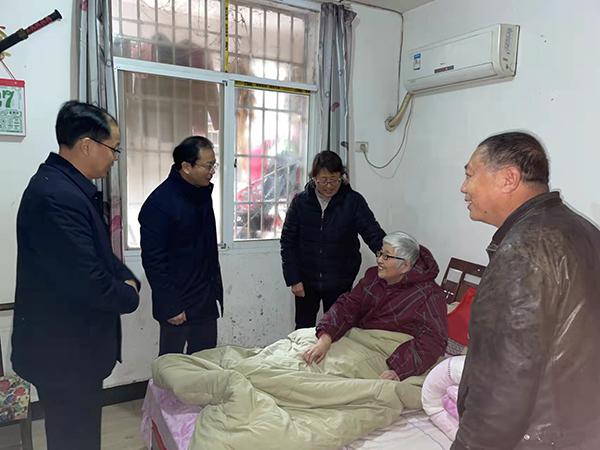 市人大常委会主任徐继祥调研胜利社区创文工作