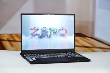 镁合金轻薄机身 雷神ZERO Air 15笔记本评测：160W性能释放 长江存储SSD性能出色