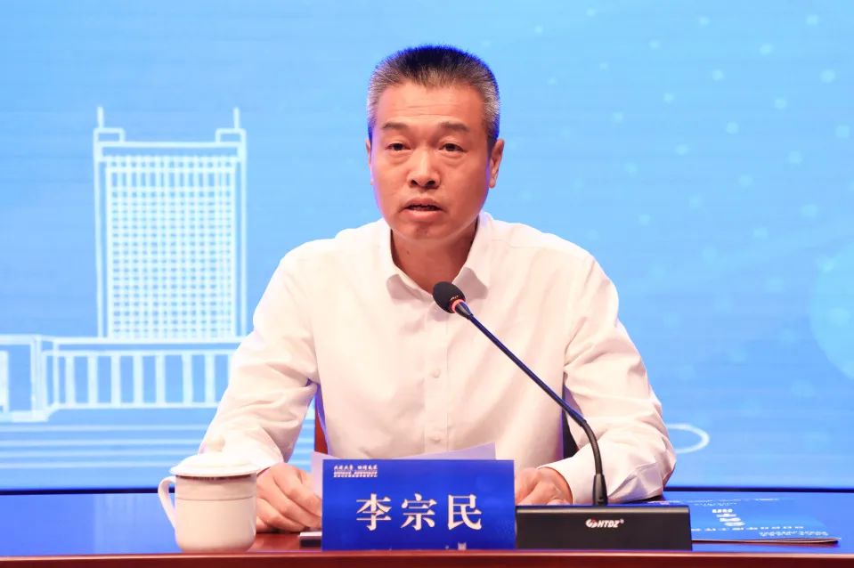 回顾与展望:"两大学,一中心"首次年会暨培训会议召开