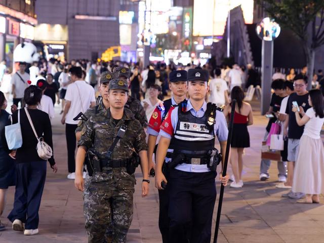 持续发力!全力守护夏夜平安!