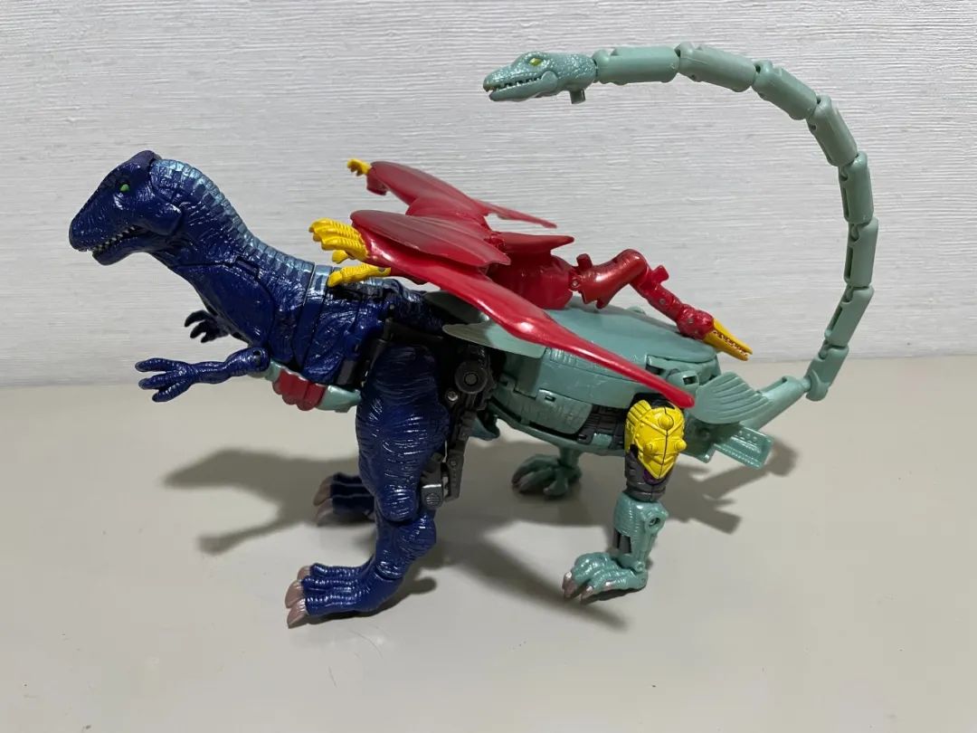 三龙合体——变形金刚bw neo炎冲天