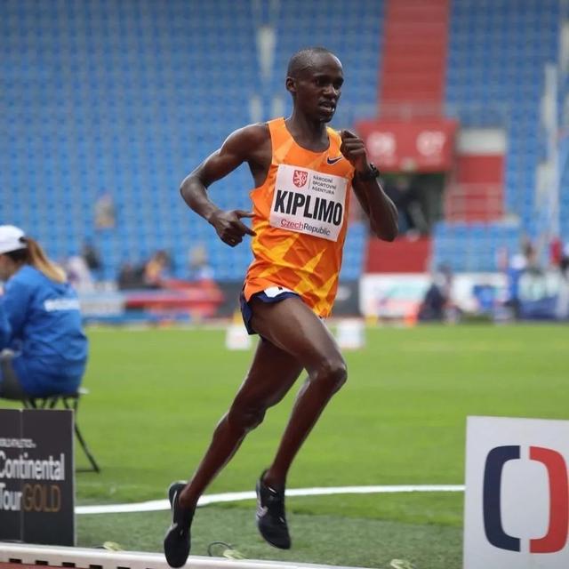 雅各布·基普利莫( jacob kiplimo )