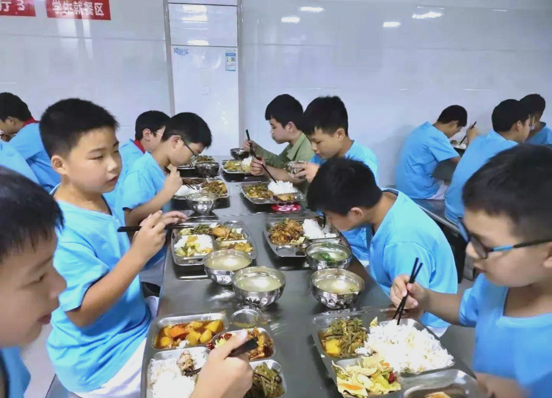 汉滨初中滨江校区:优质教育的摇篮