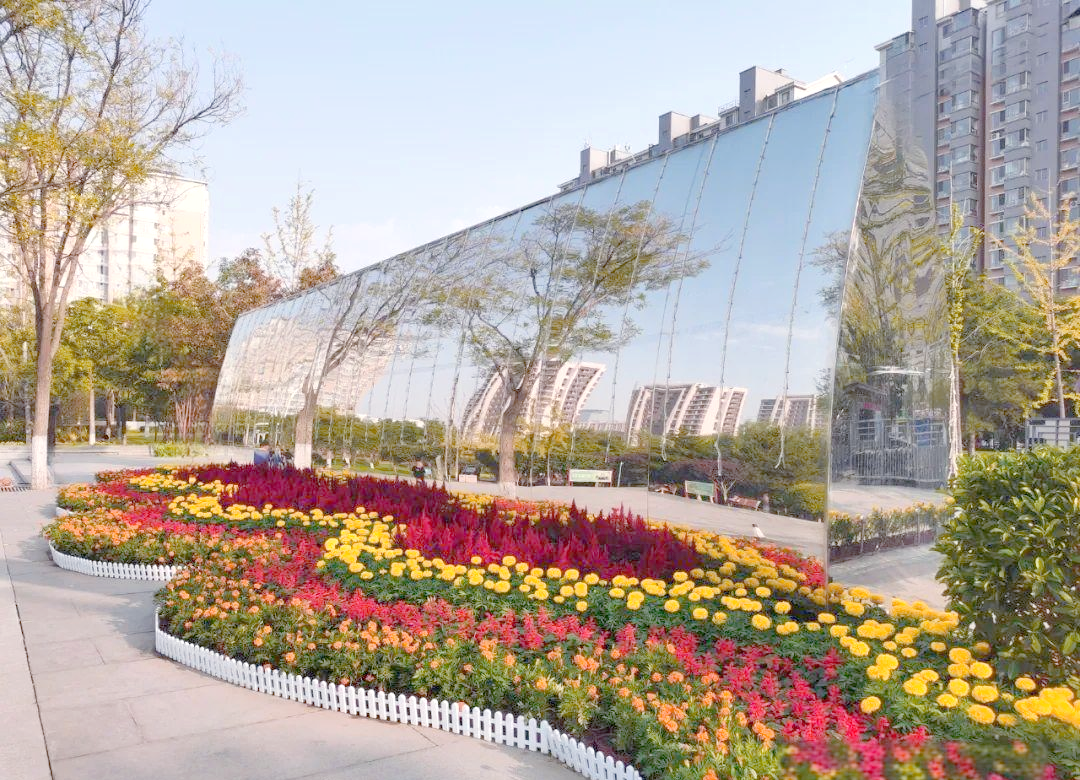 国庆前夕的晋阳街公园,尽享秋日惬意