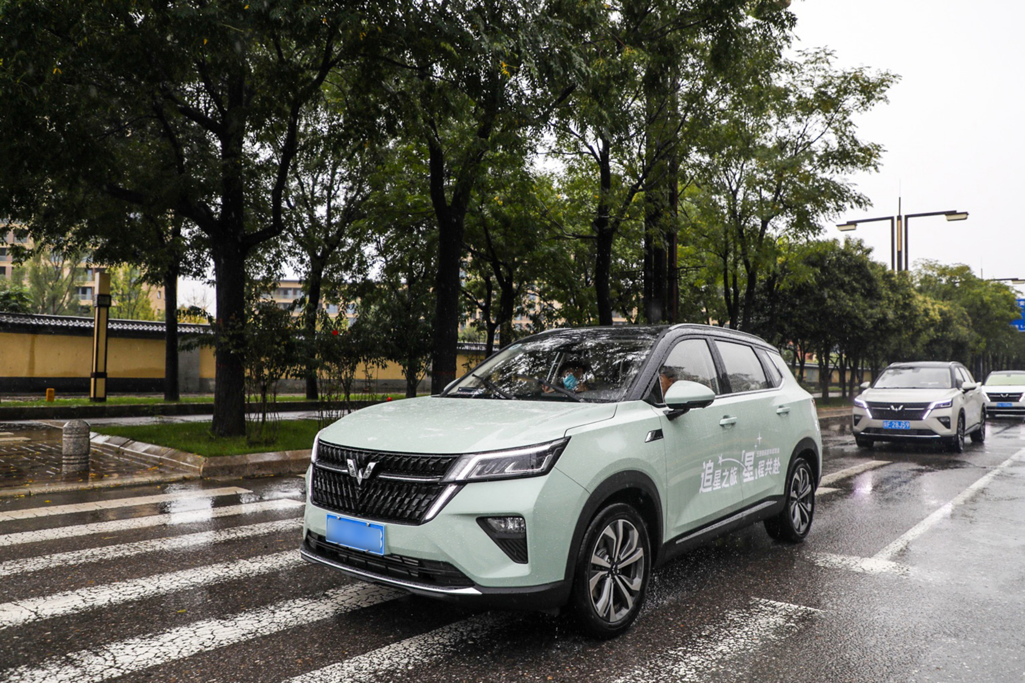 试驾|家用务实好选择,十万以内非常能打的suv!试驾五菱星辰