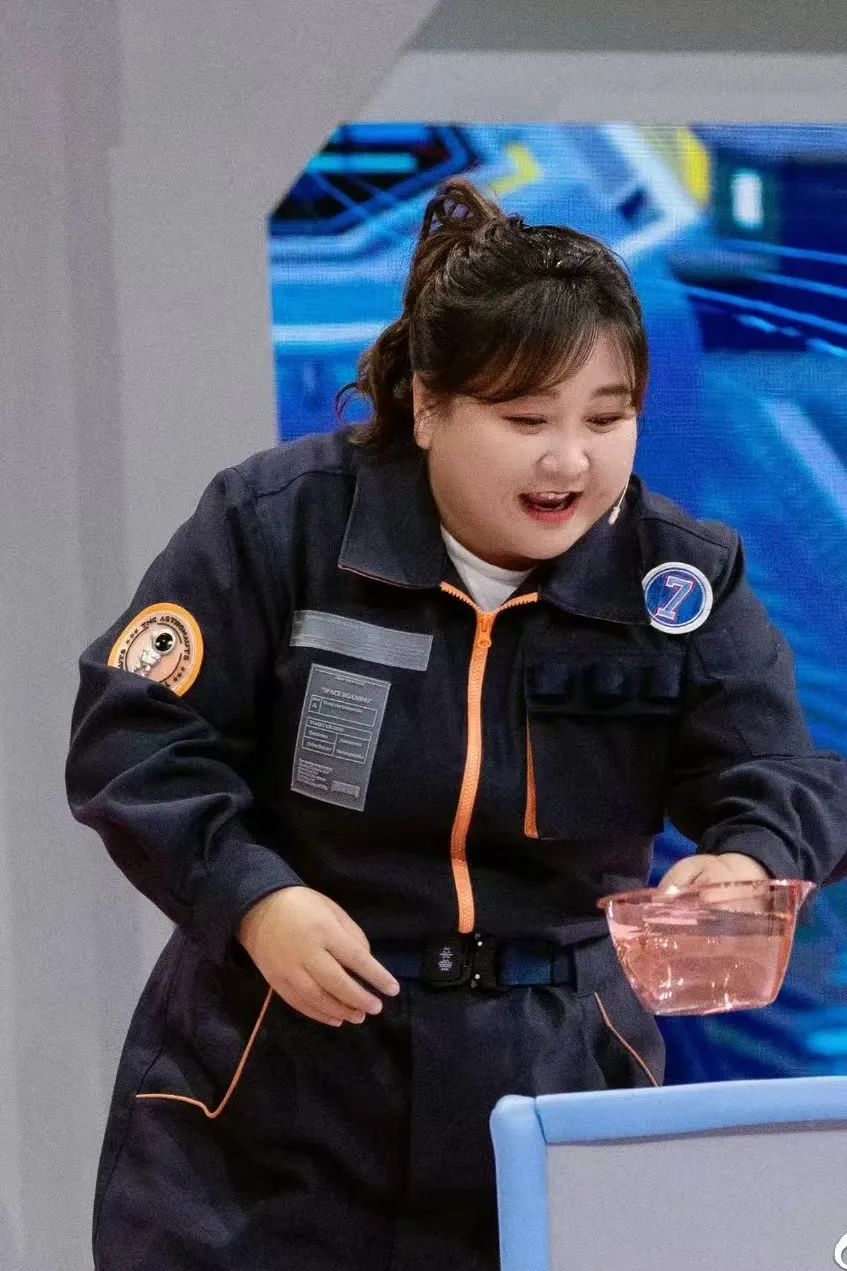 金靖,你就是人形梗百科和贴脸开大的神吧!