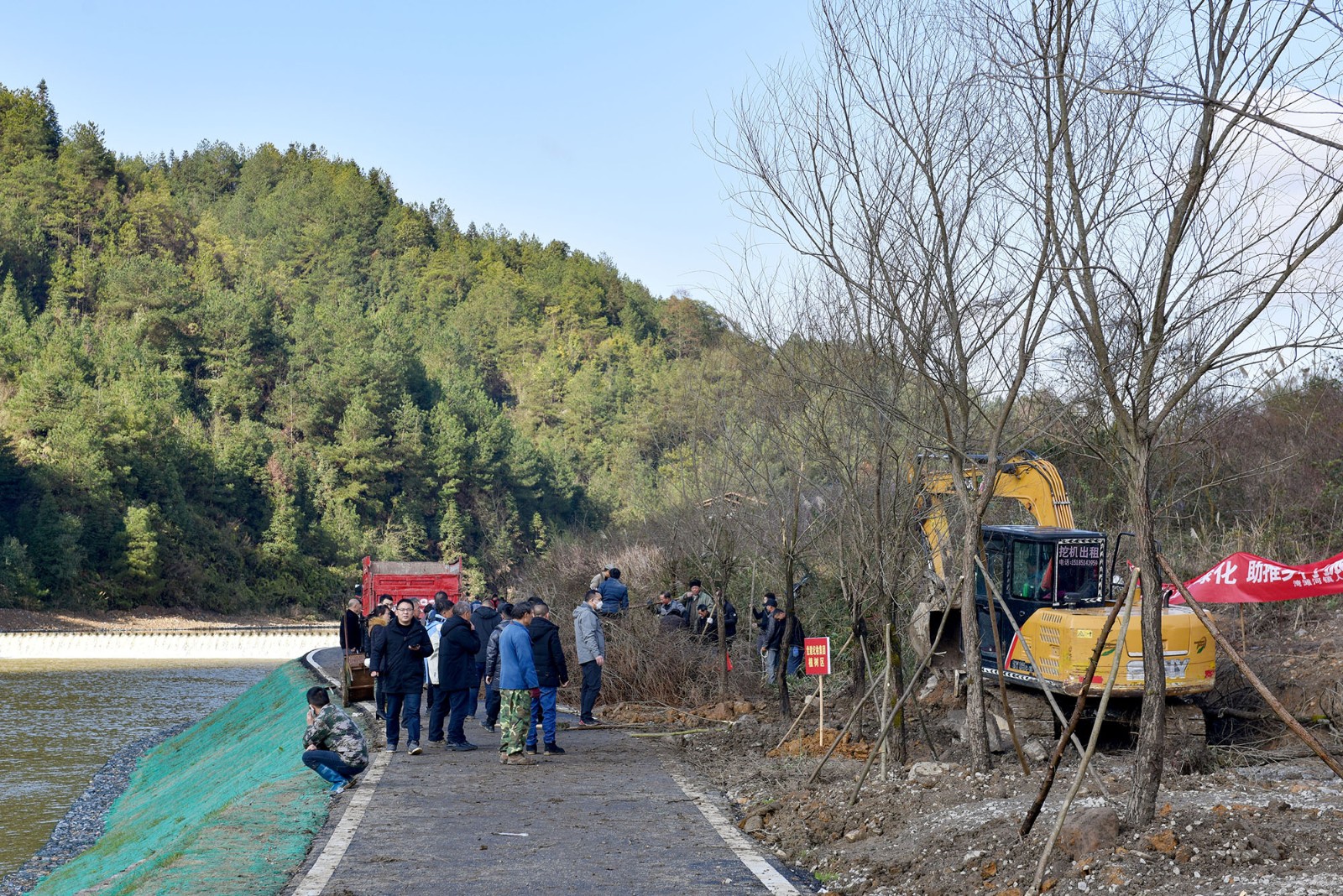 龙里湾滩河新建项目图片