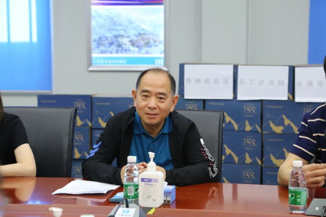 孟峰,北京市朝阳区职工服务(帮扶)中心主任.