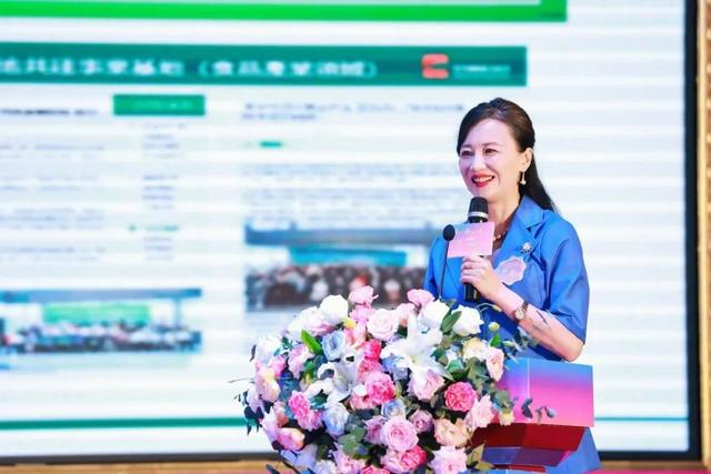 澳门首位世界冠军李菲:以中国功能食品产业诉说爱国之情