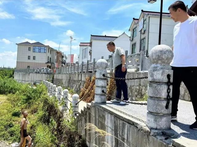 玉山县双明镇开展网格化防溺水工作