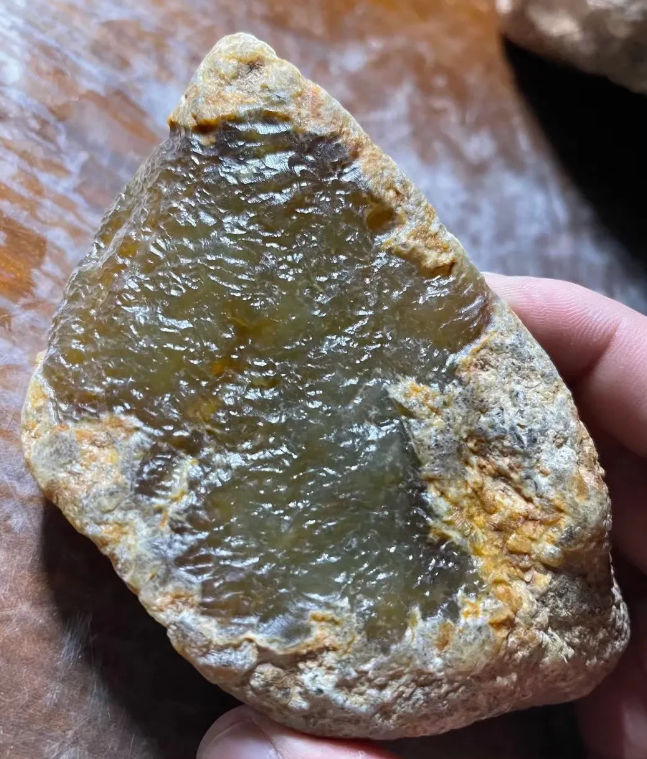 达马坎鸡油黄翡翠原石