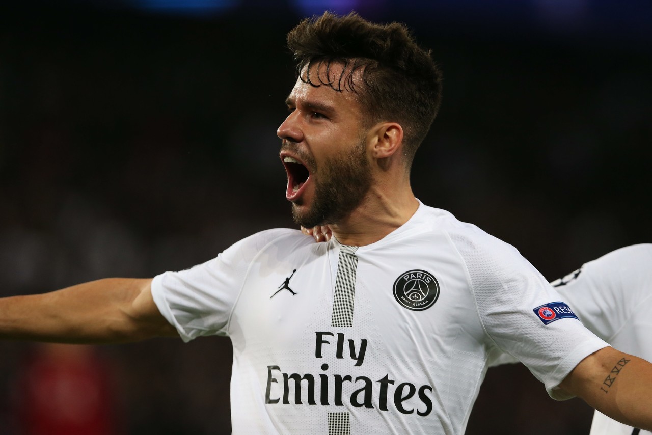 贝尔纳特:拉莫斯是领袖和杰出的球员,但他和巴黎目前只有传闻