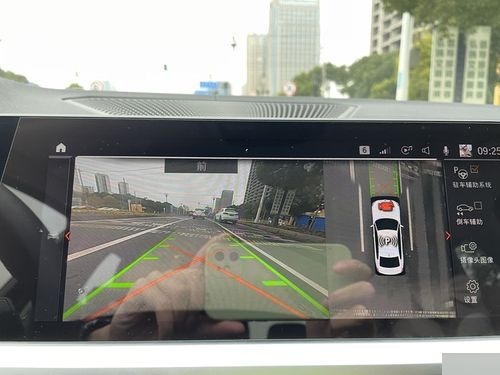 汽车360全景影像为什么左右侧的图像严重变形?