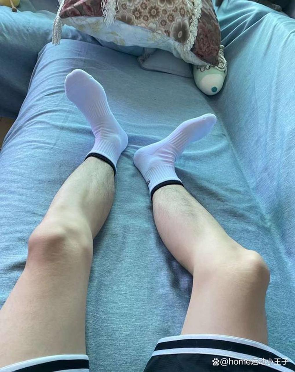 来自白袜体育生的秘密男人味十足! 来自白袜体育生的秘密男人味十 !!