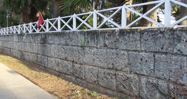 砖围墙护栏图片